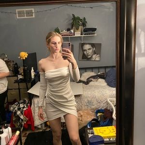 FASION NOVA WHITE FORMAL DRESS